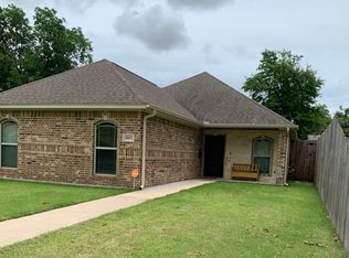 1803 Ordway St, Port Neches, TX 77651