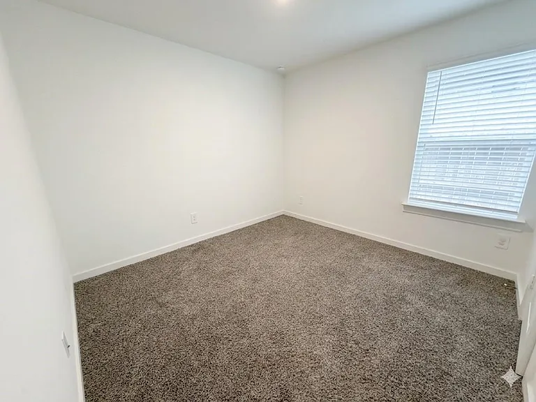 4946 Pine Haven Ln — Photo 13