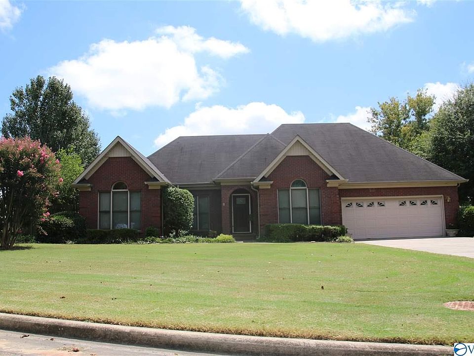 2nd image of 1606 Berrivine Dr NE