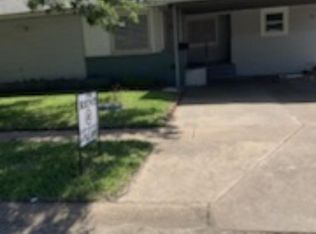 2409 Oak St, Galveston, TX 77551