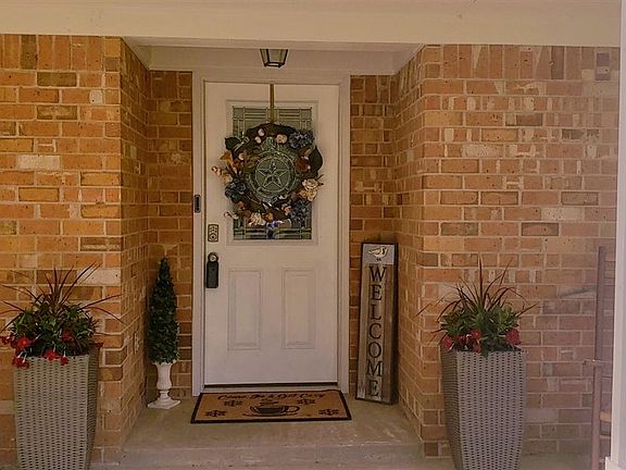 3rd image of 308 1/2 Maryland Dr