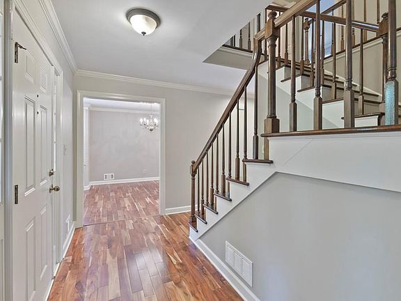 4th image of 2276 Defoors Ferry Rd NW