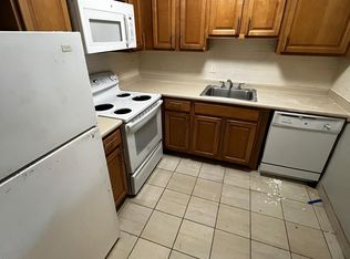 24 Whites Ave #11B, Watertown, MA 02472