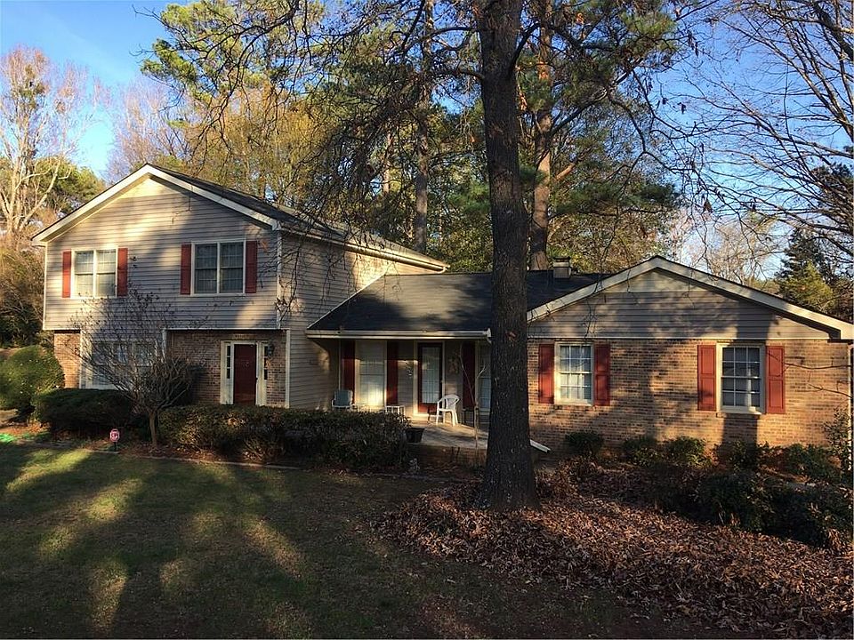1st image of 2564 Fieldstone Dr SE