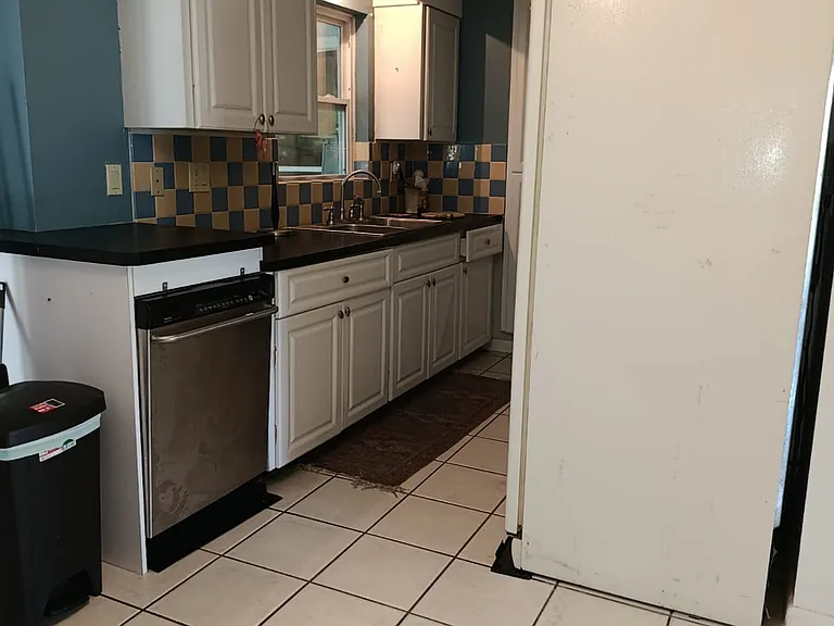215 Zephyr Rd — Photo 13