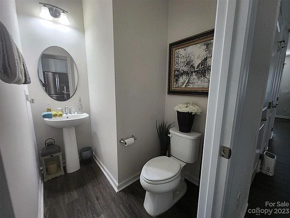 4th image of 5013 Patton Dr