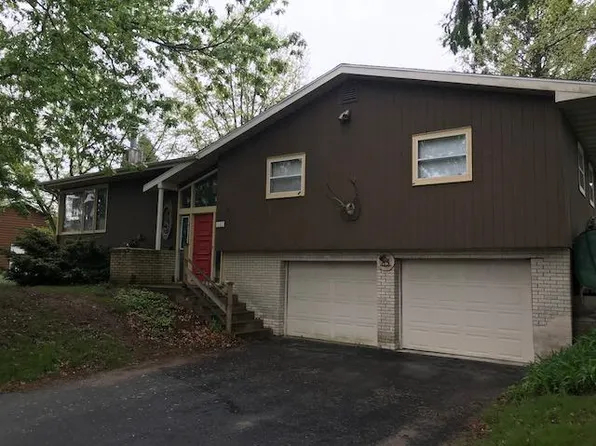 107 Sunset Dr, Viroqua, WI 54665