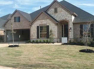 206 Round Lake Dr, Rosenberg, TX 77469