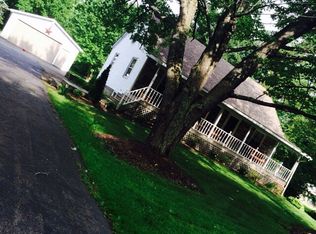 1080 N Darby Rd, Hermitage, PA 16148