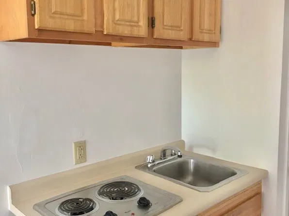 1063 Beacon St, Brookline, MA