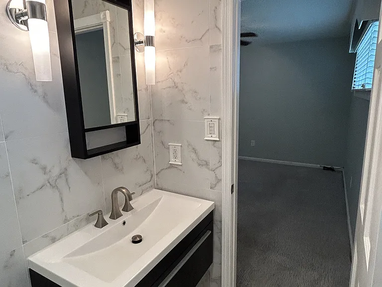 1008 Charlene St — Photo 25
