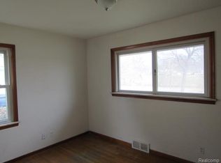 15671 Pomona Dr, Redford, MI 48239