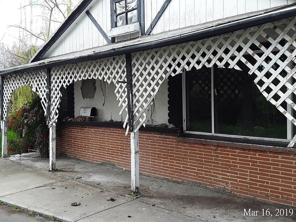 2nd image of 1267 Depot St