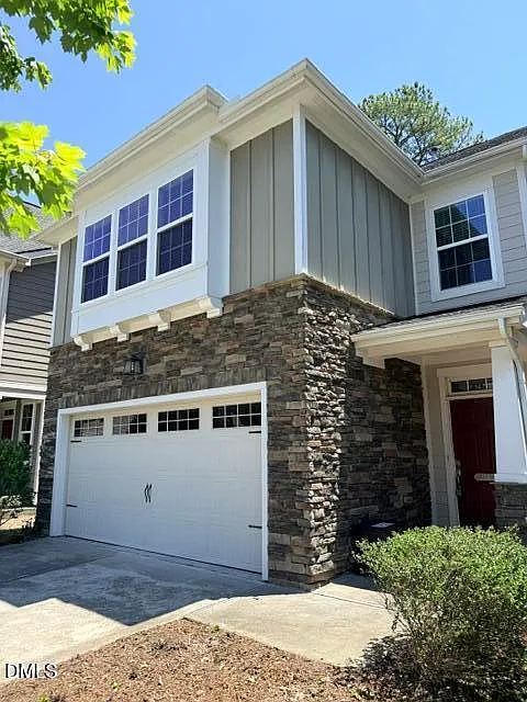 Building Photo - 124 Concordia Woods Dr