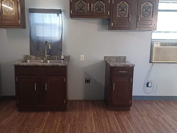 Unit Photo