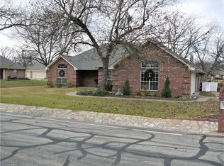 9016 Hickory Hill Dr, Granbury, TX 76049