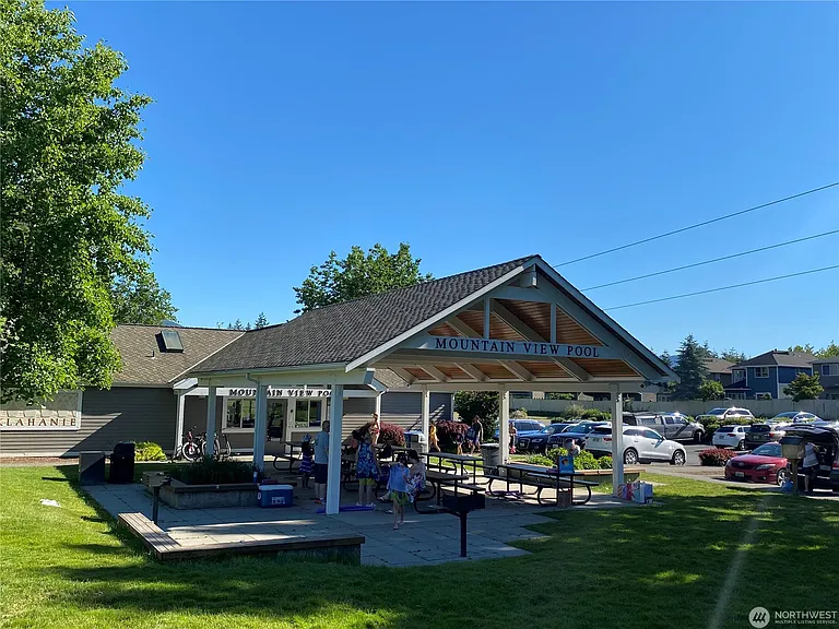 25235 SE Klahanie Blvd #J102 — Photo 18