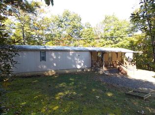 890 Apache Trl, Fancy Gap, VA 24328