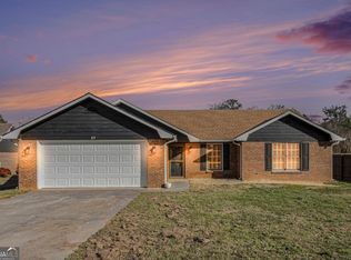 27 Cotton Bnd, Cartersville, GA 30120