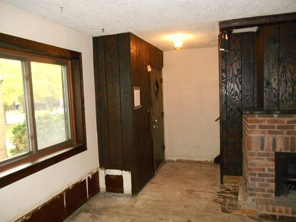 2nd image of 5833 N Paulina St Unit A