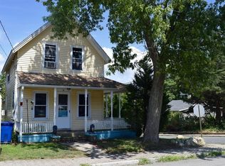 16 E Central Ave, Wareham, MA 02571