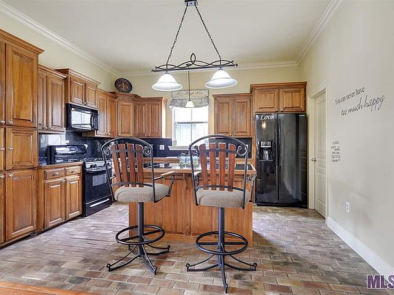 5th image of 36327 W Pine Grove Ct