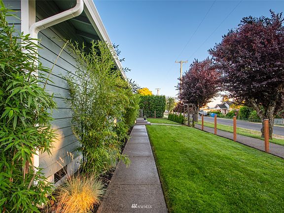Walkway to front door