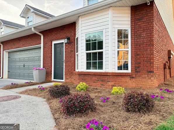 122 Millers Ln, Calhoun, GA 30701