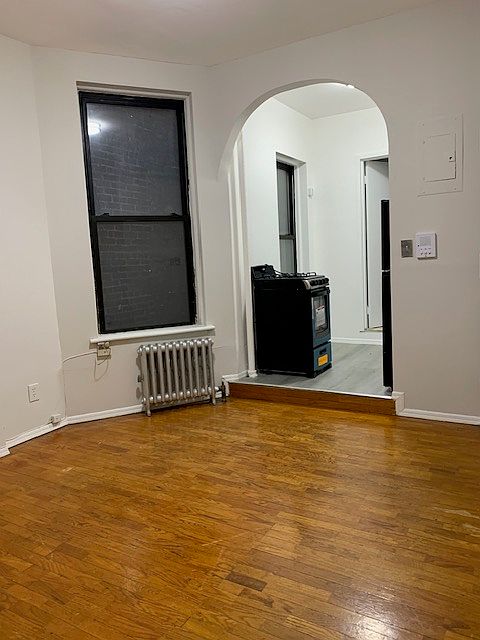 1st image of 98 Charlton St APT 12