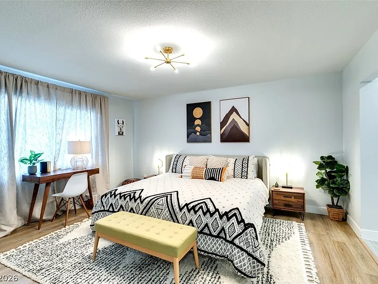 2000 Springview Dr — Photo 10