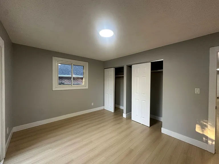 920 Southgate Dr — Photo 18