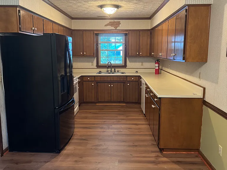 114 Education Ln — Photo 4