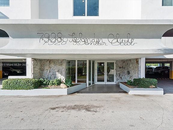 5th image of 7928 West Dr APT 906