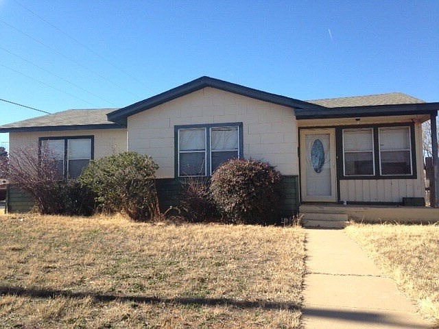 1st image of 801 NE 5th St