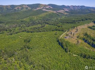 2 E Walberg Rd, Chinook, WA 98614
