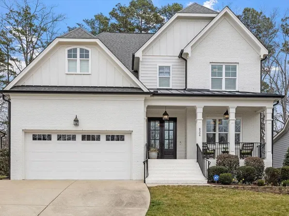 8304 Leyburn Ct, Raleigh, NC 27615