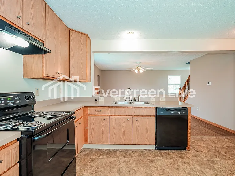 3250 Rogstad Bnd — Photo 6