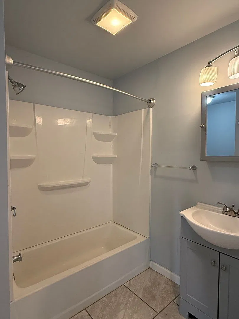 310 Amosland Road — Photo 4