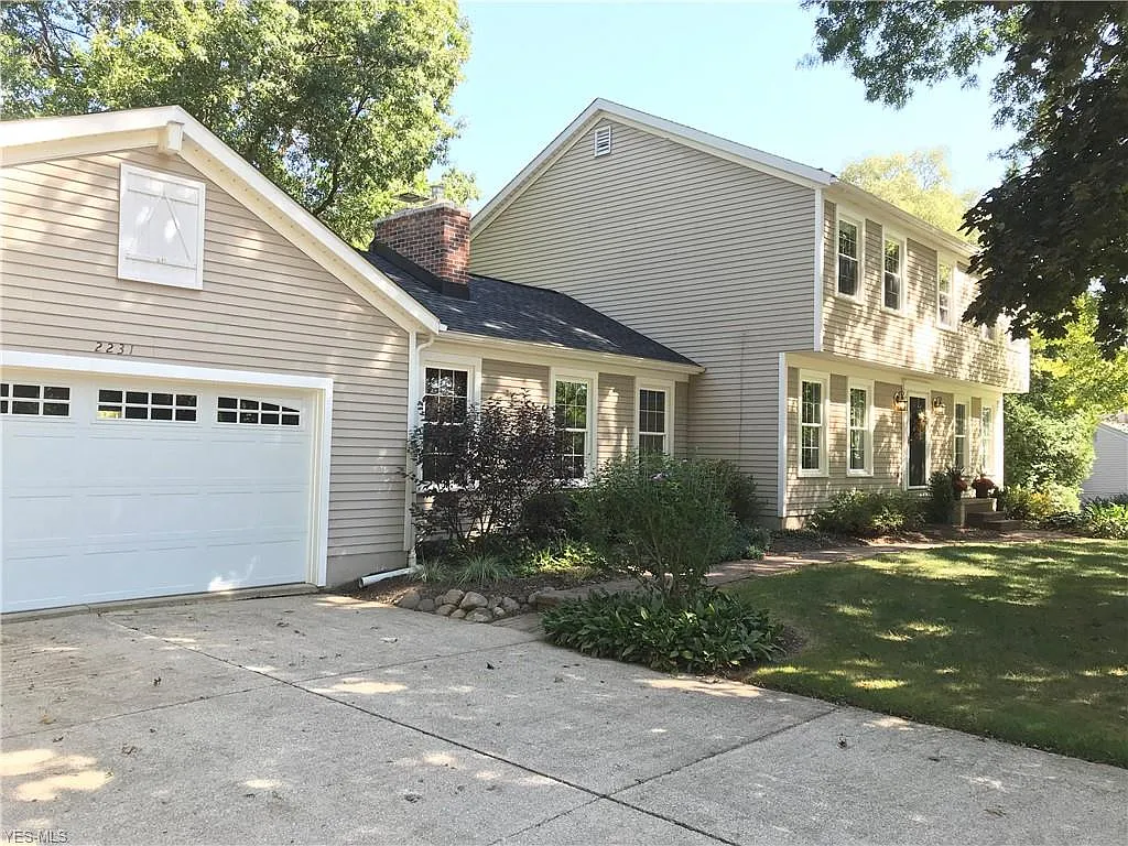 2231 Middleton Rd photo 1