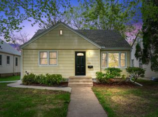 445 Arlington Ave W, Saint Paul, MN 55117