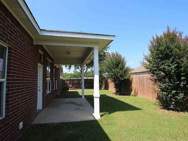 6021 Morning Mist Dr — Photo 37