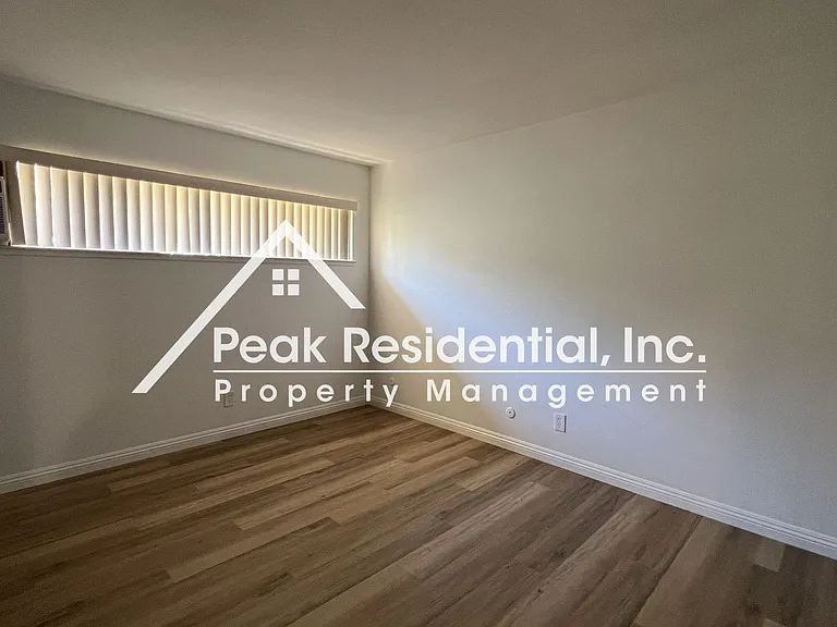 1120 Morton Ct — Photo 16