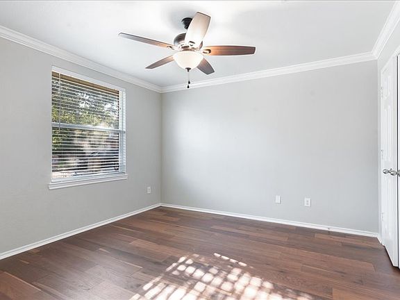 3rd image of 13100 Barbarosa Dr