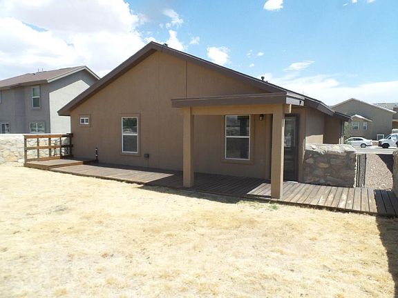 2nd image of 2985 Pino Triste Dr