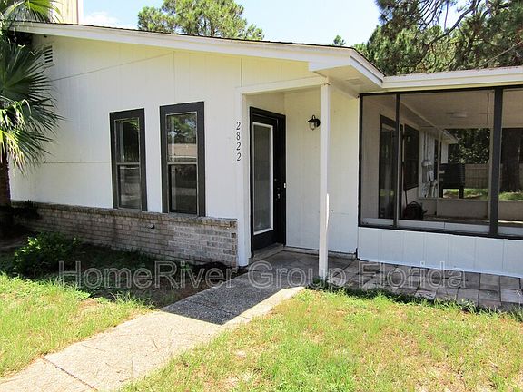 2nd image of 2822 Villa Woods Cir