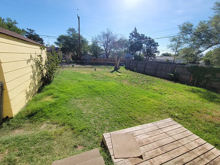 4803 Crockett St — Photo 8