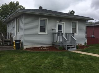 2367 West St, Dubuque, IA 52001