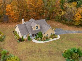 31 Loudville Rd, Northampton, MA 01062