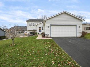 1849 Sunset Dr, Twin Lakes, WI 53181