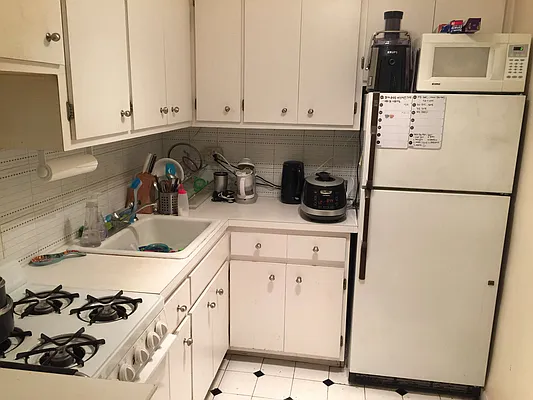 Rented by MTY Group, Inc | media 4